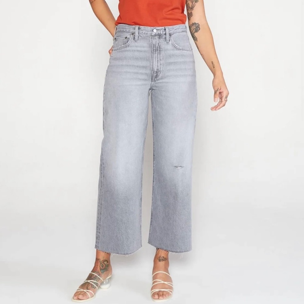 The Devon Wide Leg Crop in Moonstone -- by Etica